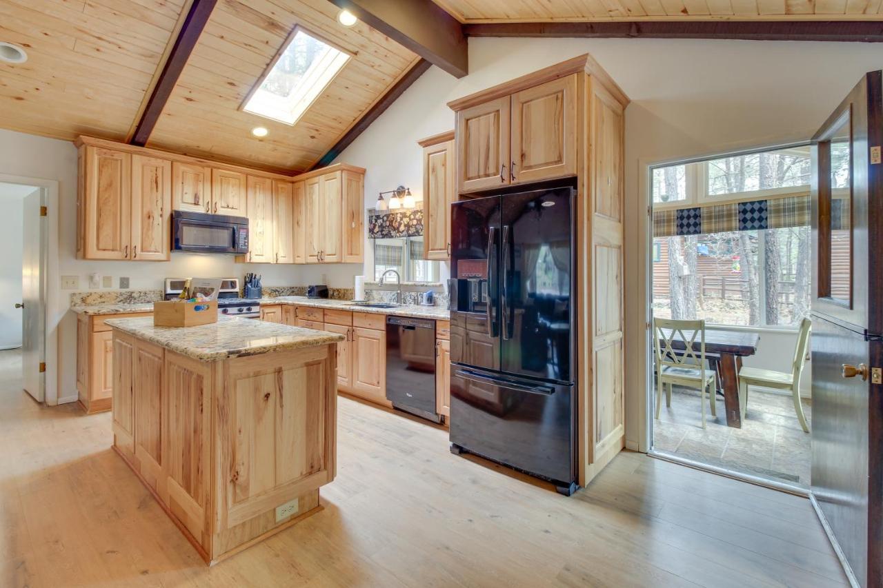 Updated Country Club Cabin, Near Golfing And Hiking! Indian Pine Buitenkant foto